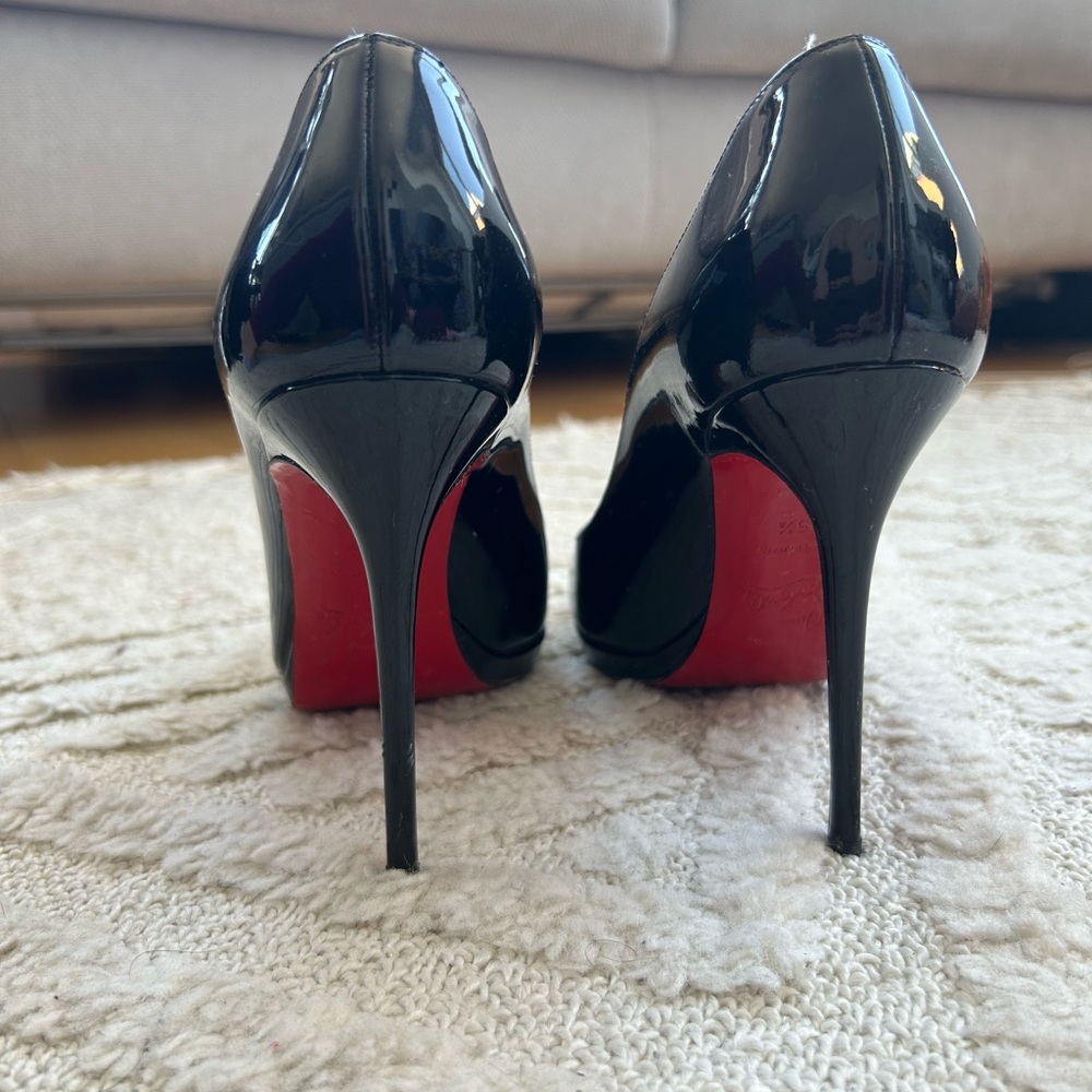 Louboutin Fifi patent leather shoes size 36.5 EU / 6.5 US